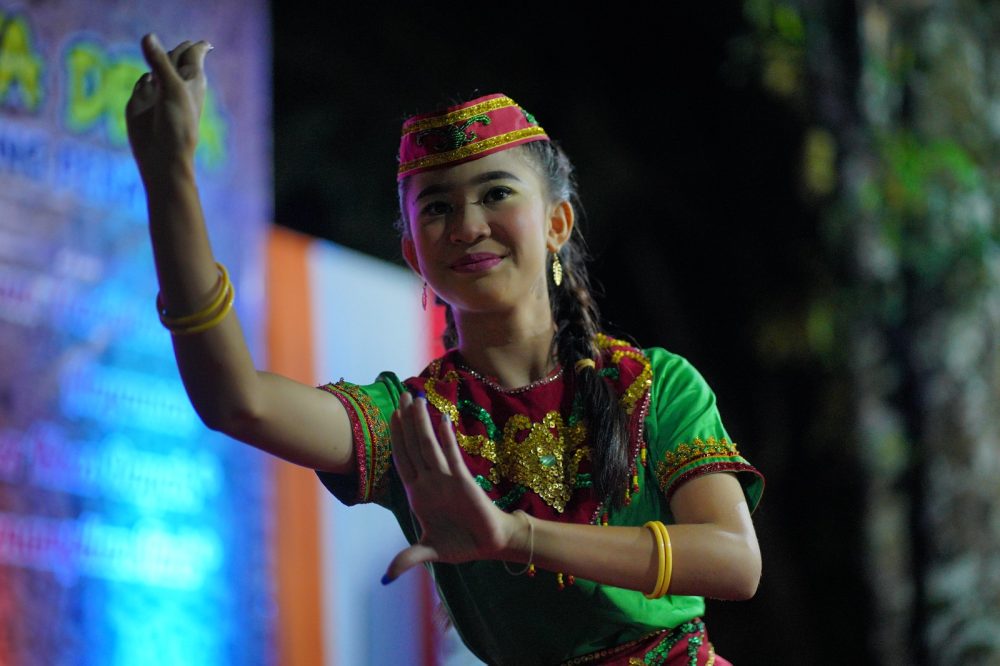 tari