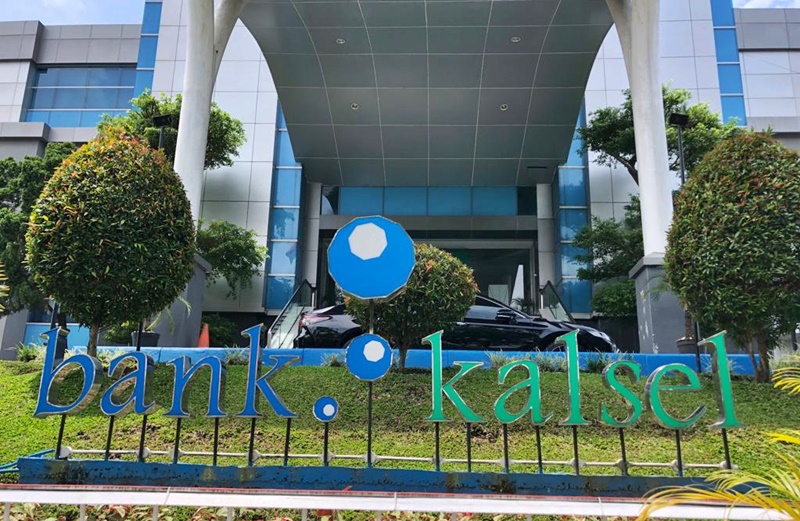 gedung bank kalsel